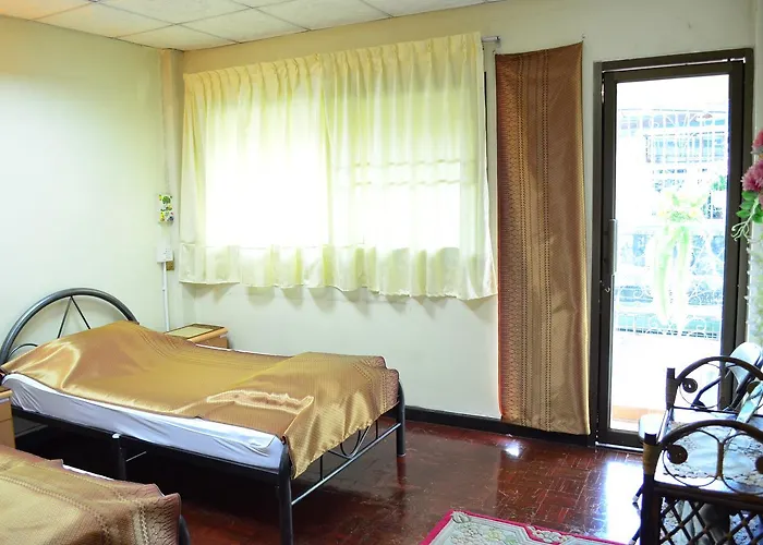 Charan 41 Ostello Bangkok